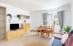 Live Los Cristianos Los Playeros Close To The Beach